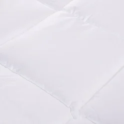 Baby helårsdyne - Bambusdyne - Ekstra blød bambus og dunfiber - Allergivenlig - 70x100 cm - Nordstrand Home