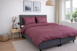 Bambus dobbelt sengetøj 200x220 cm - 100% bambus - Bordeaux satinvævet