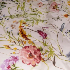 Dobbelt sengetøj 200x220 cm - 100% bomuld - Design med vilde blomster
