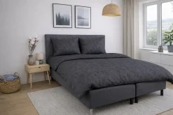 Dobbelt sengetøj 200x220 cm - Satin - Sort print af blade