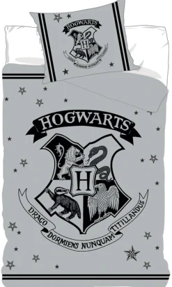 Harry Potter sengetøj - 100% bomuld - Børnesengetøj 140x200 cm - Hogwarts våbenskjold - Grå