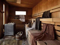 Håndklæde - 100% bomuld - 50x100 cm - Zone Denmark Sauna - Stribet Grey
