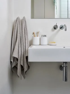 Håndklæde - 100% bomuld - 50x100 cm - Zone Denmark Classic - Soft Grey