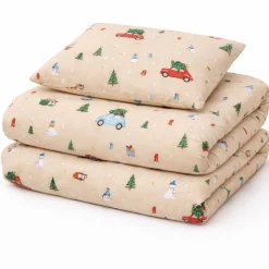 Julesengetøj - 100% bomuld - Babysengetøj 70x100 cm - Beige med biler og juletræer