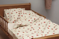 Rose sengetøj - 100% bomuld - Babysengetøj 70x100 cm - Beige med roser