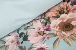 Sengetøj 150x210 cm - Bomuldssatin - Vendbart lyseblåt blomster sengetøj