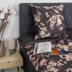 Sengetøj 140x220 cm - 100% bomuldssatin - Vendbart gråt blomster print og prikker
