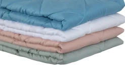 Vattæppe - Støvet grøn - Sval fiberdyne - 140x200 cm - Zen Sleep sommerdyne